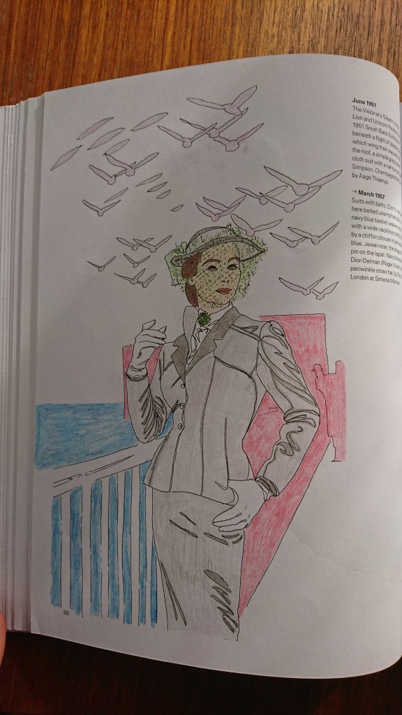 Woman who looks like a Hitchcock film